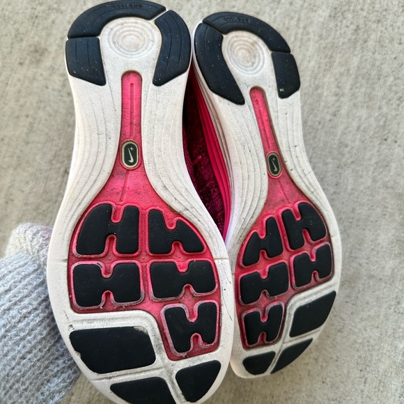 Nike Women’s Flyknit Lunar1+ 'Pink Flash' size 8.5 - Picture 4 of 9